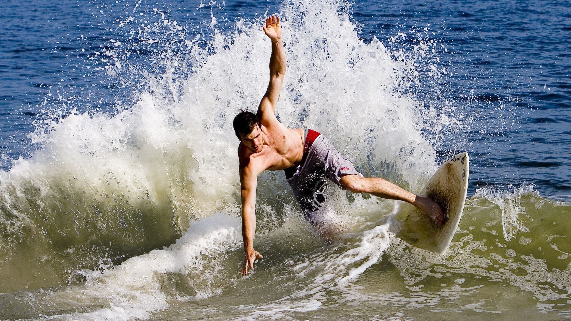 强强对决:争夺胜利,每一分都非常宝贵,强强对决全文